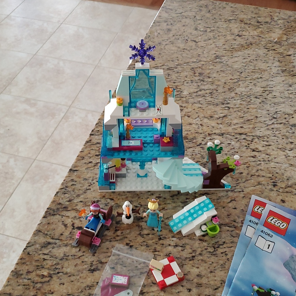 Lego Disney Princess Elsa's Sparkling Ice Castle Set # 41062 COMPLETE SET